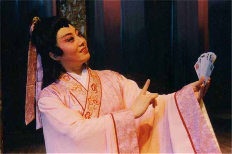 杨小兰2.png
