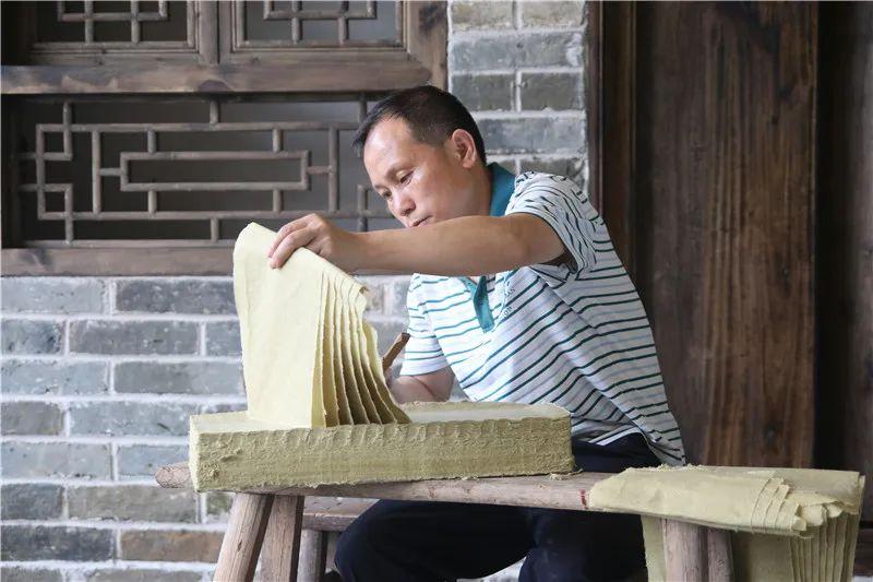 梁成富7.jpg