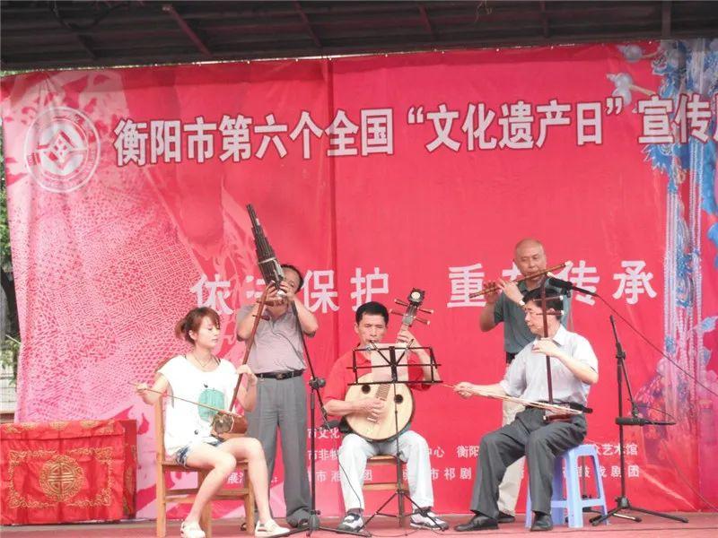 谭东波2.jpg