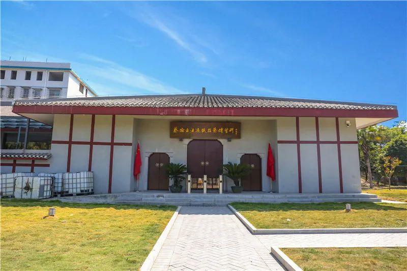 梁成富10.jpg