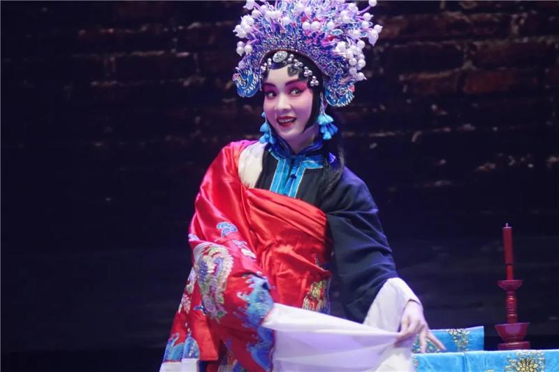 陆林林12.jpg