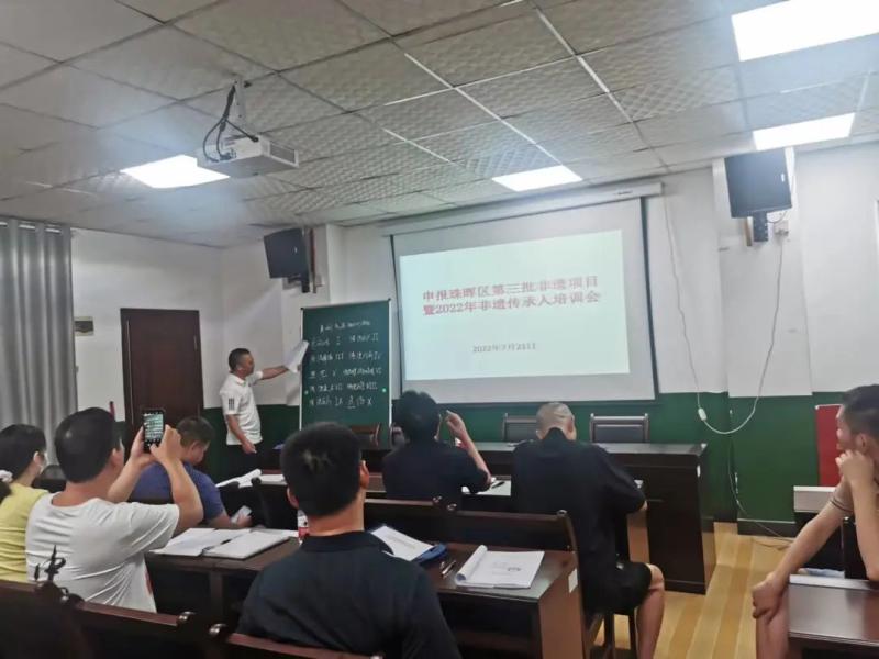 班2.jpg